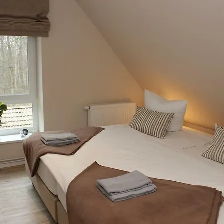 Semesterbostad Strandvilla Birkenallee Dierhagen